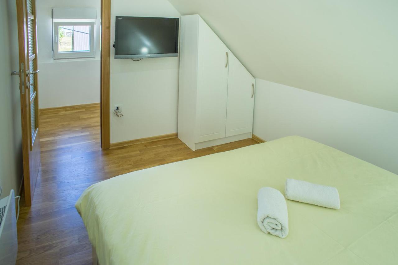 Zekovic Apartmani Žabljak エクステリア 写真